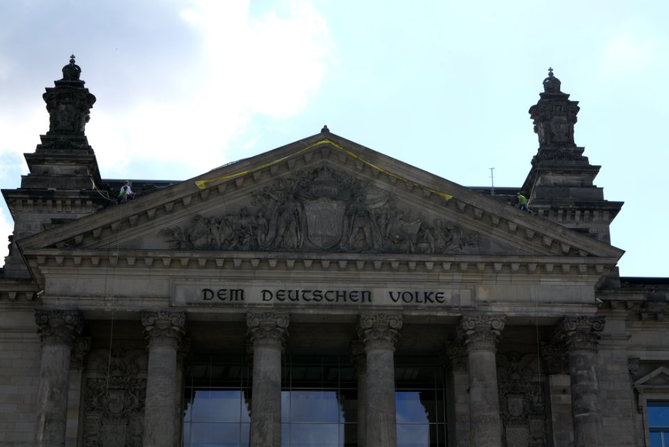 Coal law protest Greenpeace banner Reichstag Berlin 2020-07-03 02