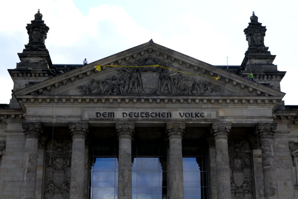 Coal law protest Greenpeace banner Reichstag Berlin 2020-07-03 05