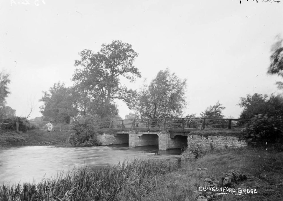 Clungunford bridge (1293631)
