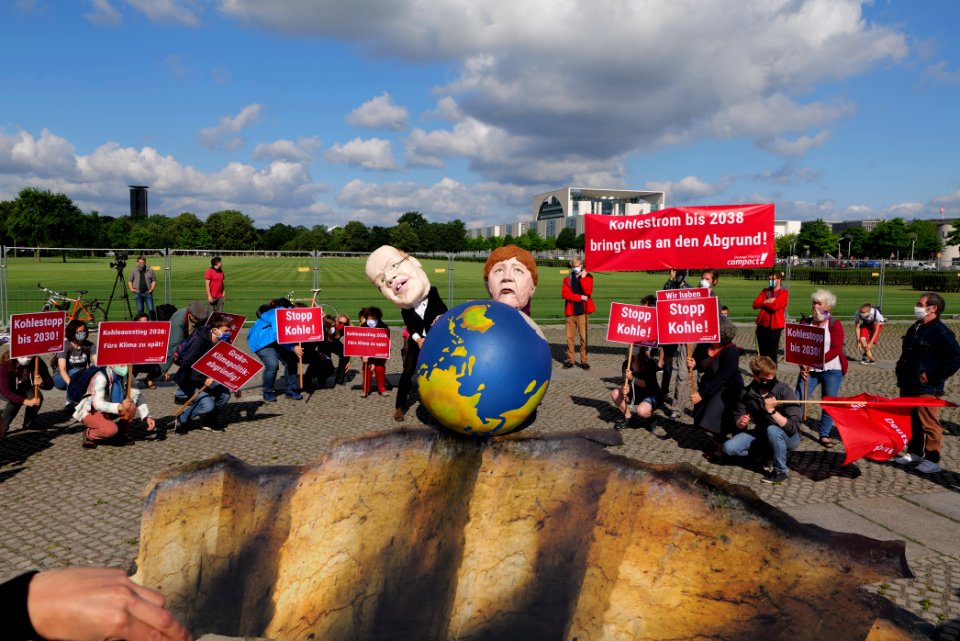 Coal law protest at Platz der Republik 2020-07-03 Campact 16