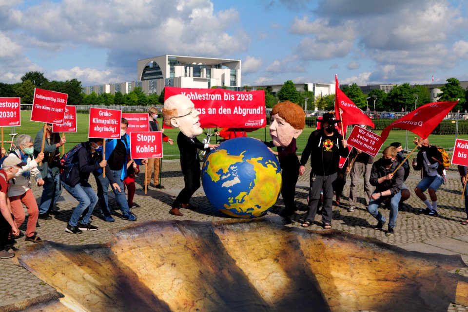 Coal law protest at Platz der Republik 2020-07-03 Campact 09