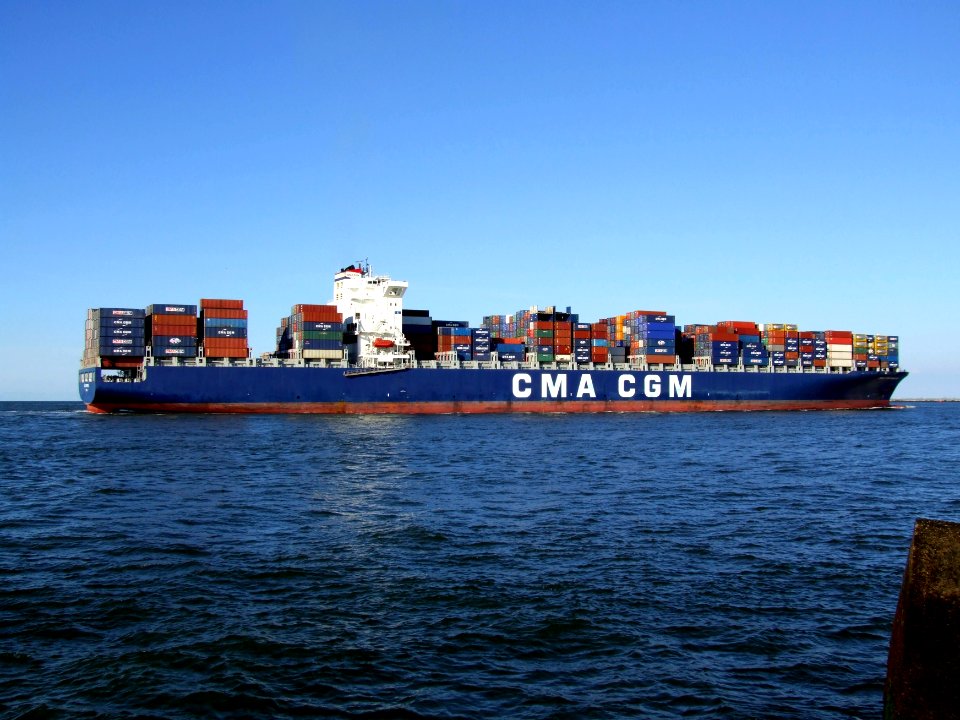 CMA CGM Parsifal p09 approaching Port of Rotterdam, Holland 01-Jan-2005