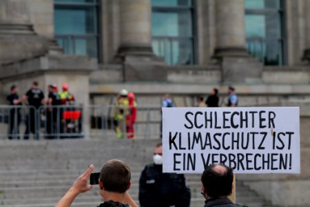 Coal law protest at Platz der Republik 2020-07-03 25
