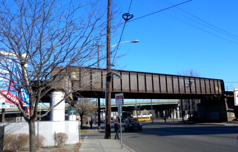 CNJ cross Grand St at Colden jeh