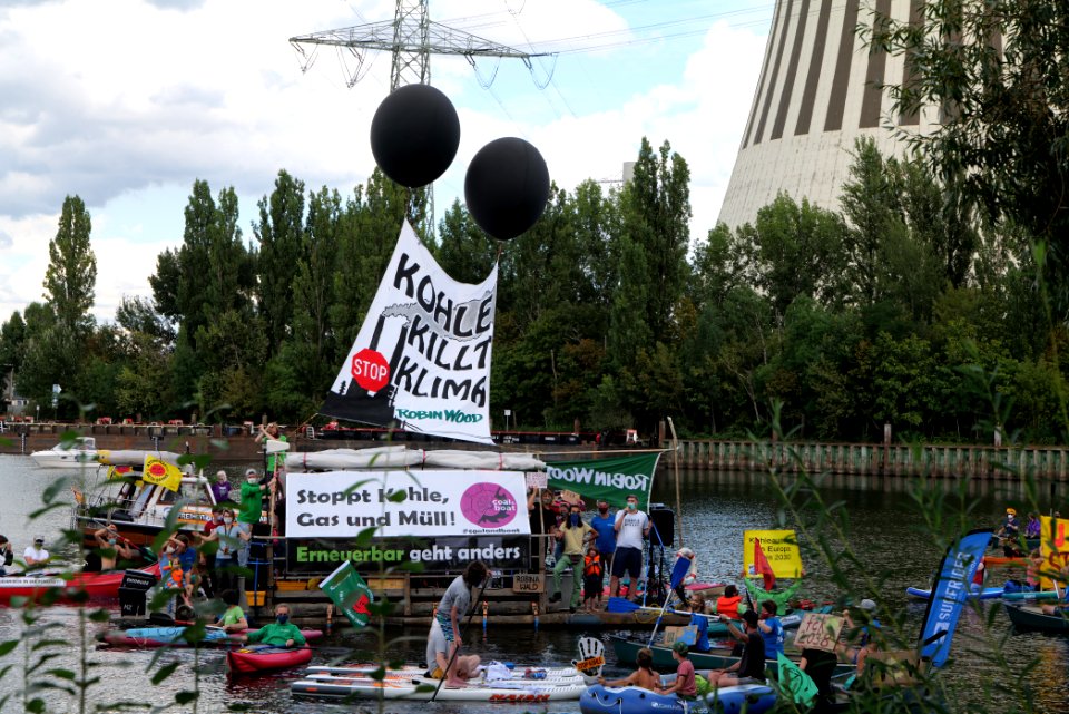 Coal and Boat demonstration 2020-08-29 229
