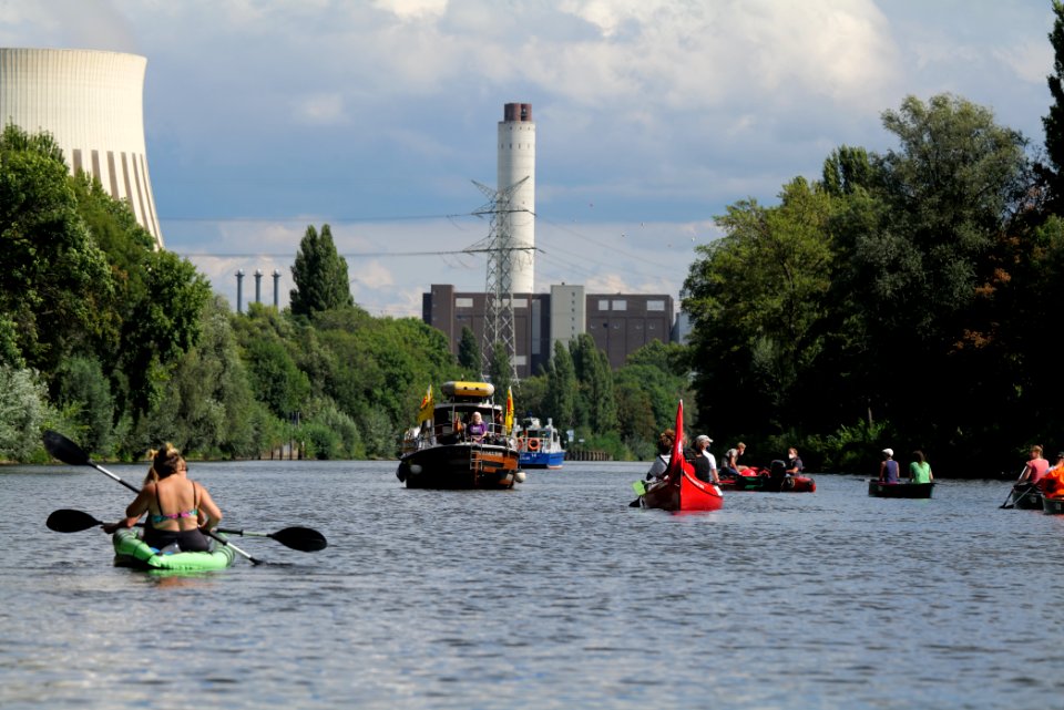 Coal and Boat demonstration 2020-08-29 178