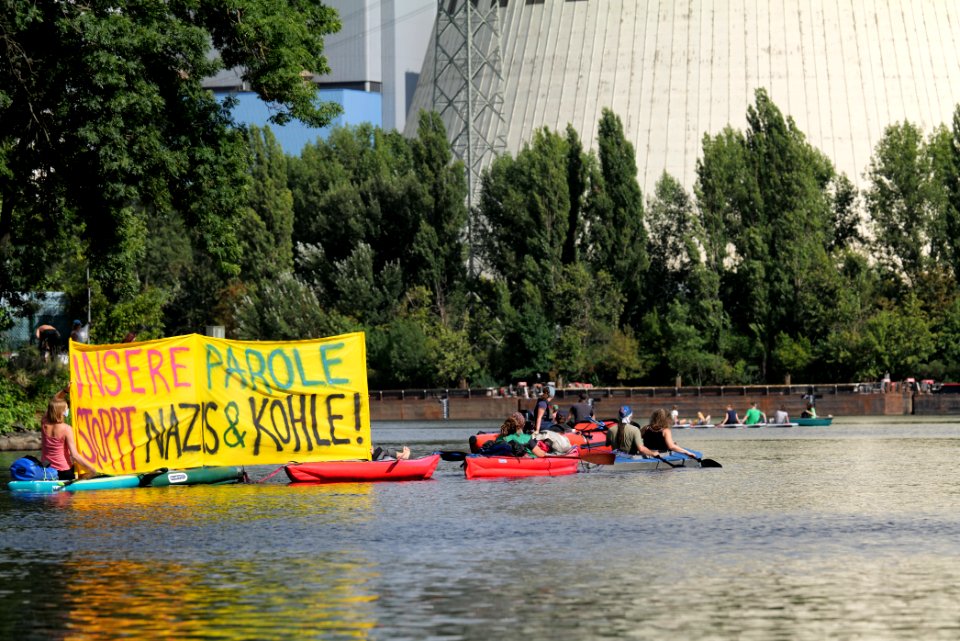 Coal and Boat demonstration 2020-08-29 211