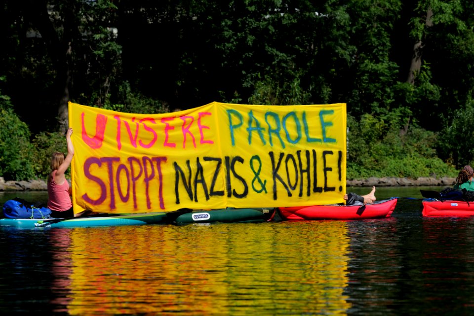 Coal and Boat demonstration 2020-08-29 206