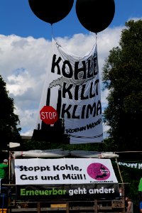 Coal and Boat demonstration 2020-08-29 188