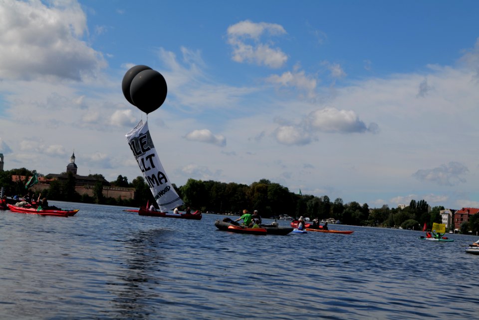 Coal and Boat demonstration 2020-08-29 09