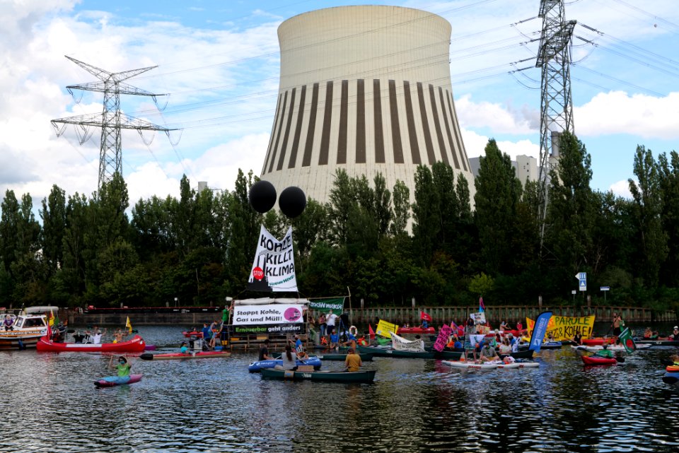 Coal and Boat demonstration 2020-08-29 238