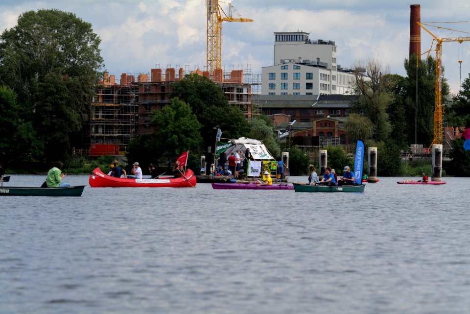 Coal and Boat demonstration 2020-08-29 61