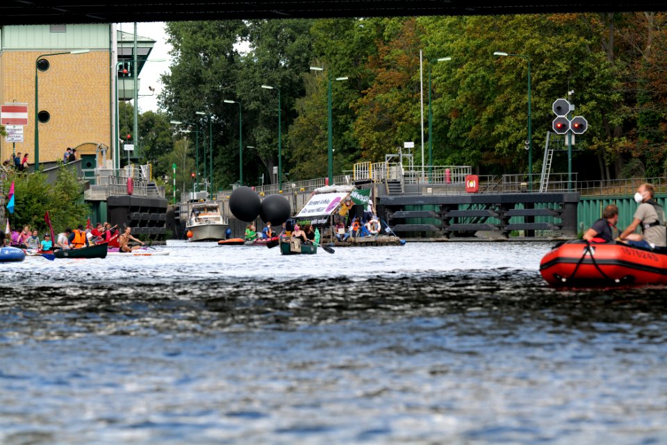 Coal and Boat demonstration 2020-08-29 141