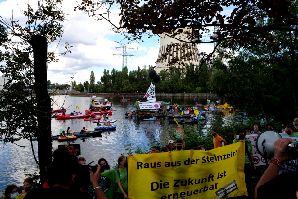 Coal and Boat demonstration 2020-08-29 226
