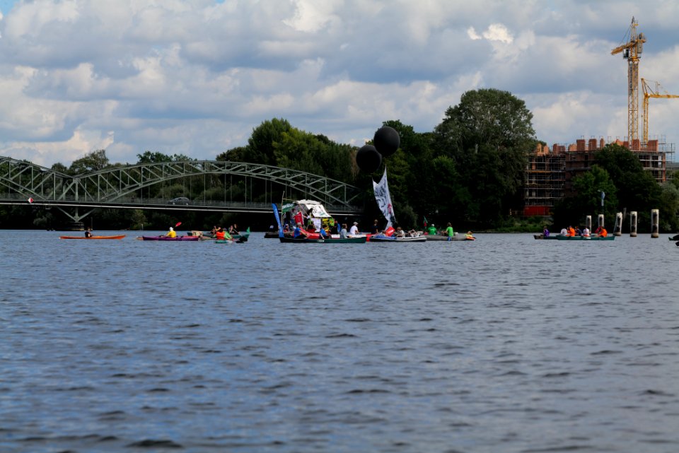 Coal and Boat demonstration 2020-08-29 66