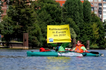 Coal and Boat demonstration 2020-08-29 103