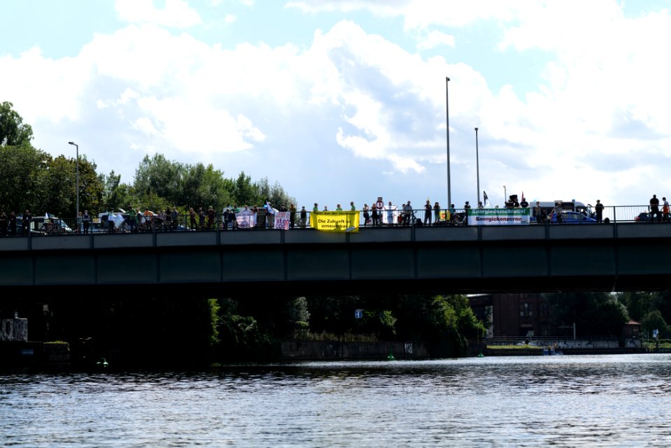 Coal and Boat demonstration 2020-08-29 116