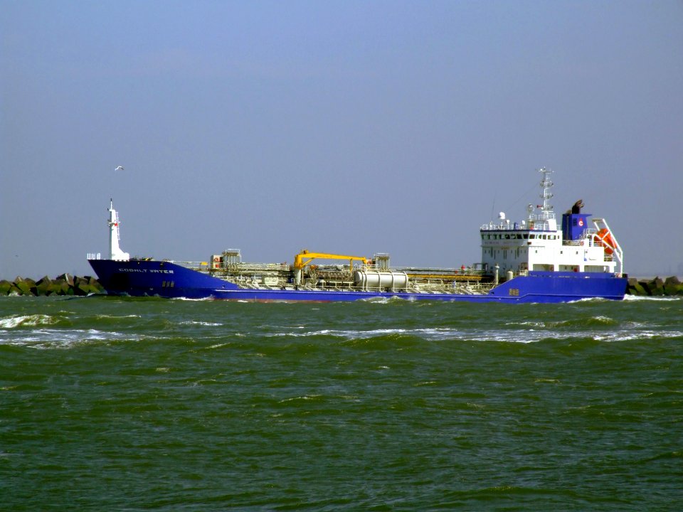 Cobalt Water IMO 9366744 leaving Port of Rotterdam, Holland 19-Apr-2007