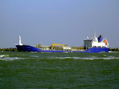 Cobalt Water IMO 9366744 leaving Port of Rotterdam, Holland 19-Apr-2007