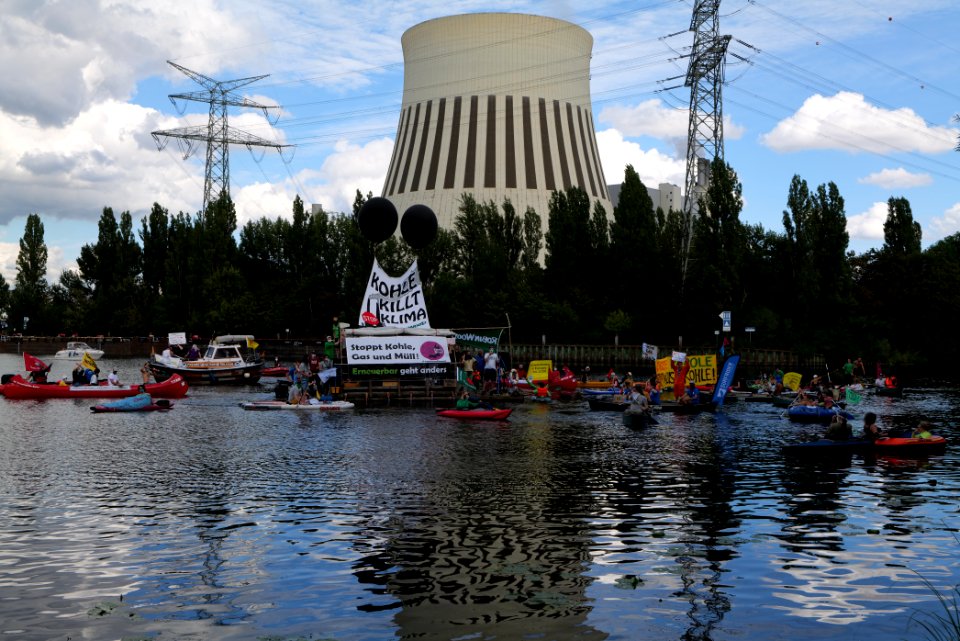 Coal and Boat demonstration 2020-08-29 232
