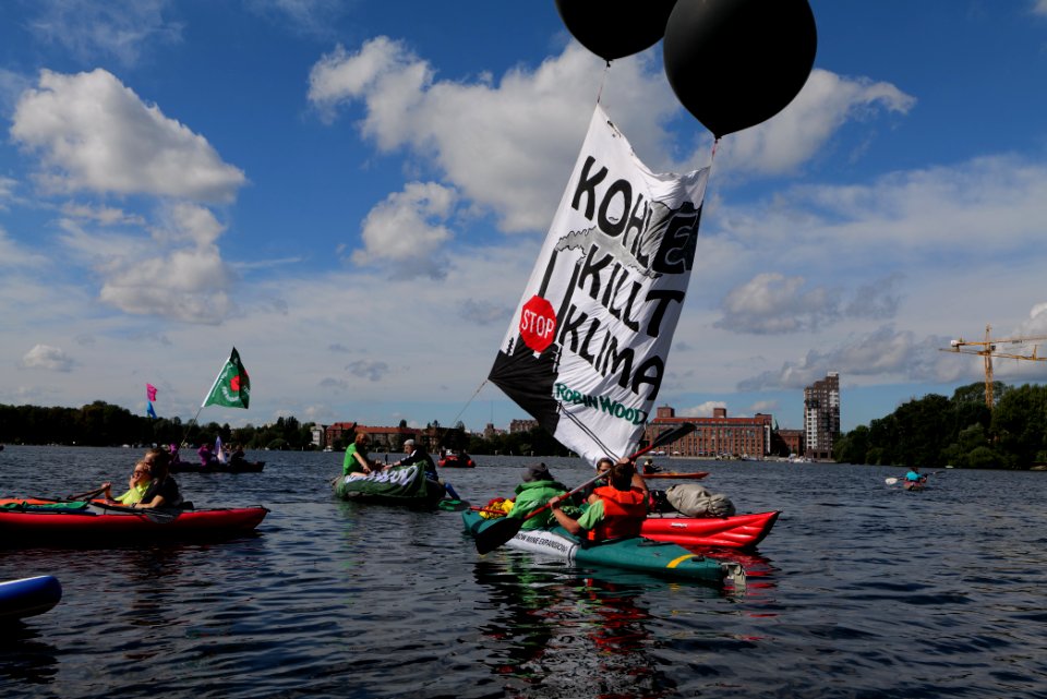 Coal and Boat demonstration 2020-08-29 23