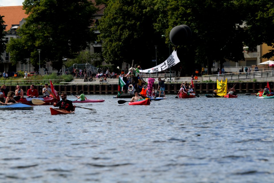 Coal and Boat demonstration 2020-08-29 170