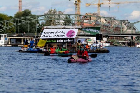 Coal and Boat demonstration 2020-08-29 77