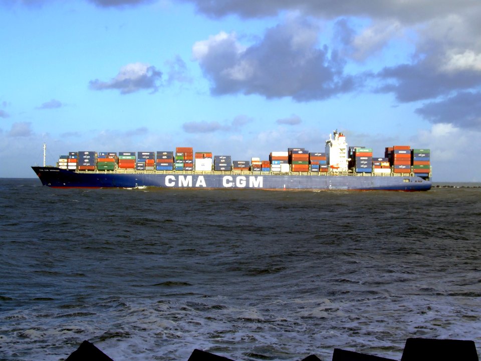 CMA CGM Debussy p8, leaving Port of Rotterdam, Holland 21-Jan-2007