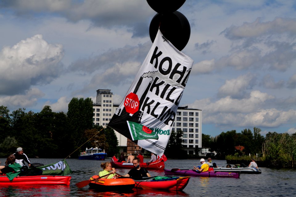 Coal and Boat demonstration 2020-08-29 17