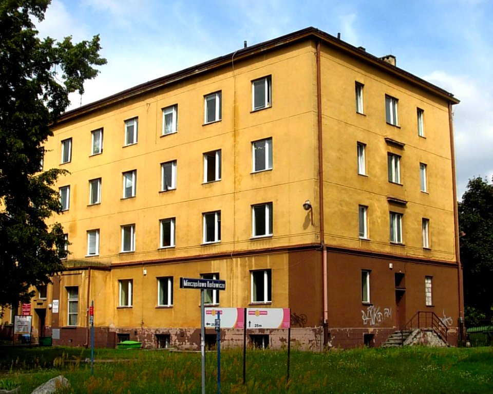 CM UMK Kurpińskiego 19