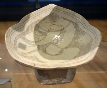 Cizhou ware pillow, China, Northern Song - Jin dynasty, c. 1100-1150, glazed sgraffito-style stoneware - Royal Ontario Museum - DSC04266