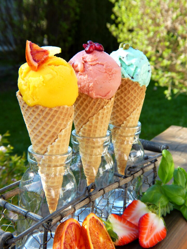 Ice cream flavors out sun