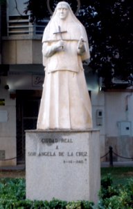 Ciudad Real - Plaza de Agustín Salido, monumento a Sor Ángela de la Cruz
