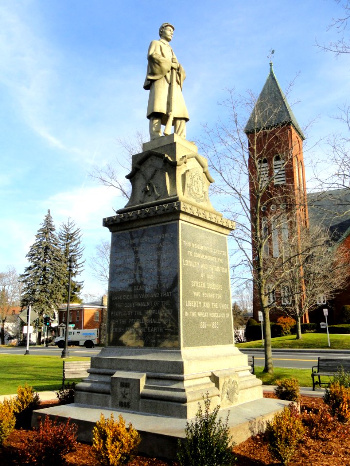 Civil War Monument - South Hadley, MA - DSC04480