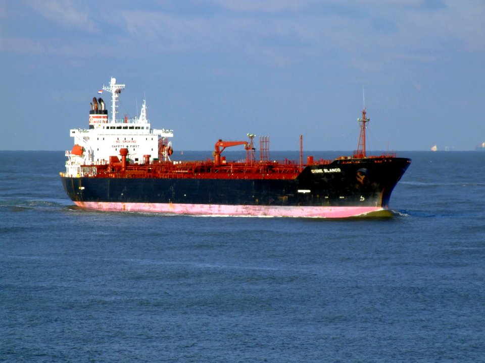 Cisne Blanco p2 approaching Port of Rotterdam, Holland 25-Jan-2007
