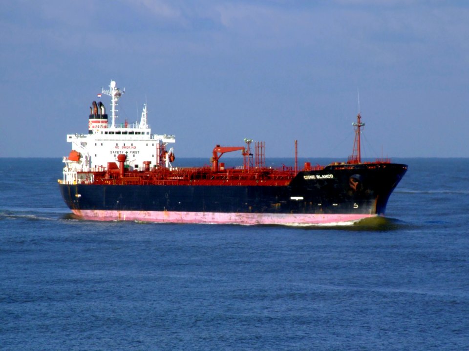 Cisne Blanco IMO 9135547 approaching Port of Rotterdam, Holland 25-Jan-2007