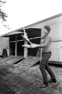 Circus Toni Boltini , Antoinette Boltini te paard en Jose Hendriks jongleert, Bestanddeelnr 920-0315