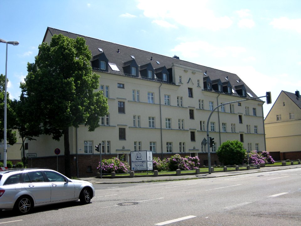 Clausstraße 89-93