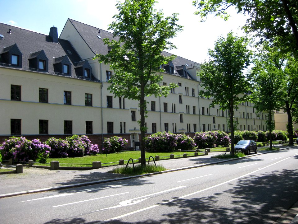 Clausstraße 99-111