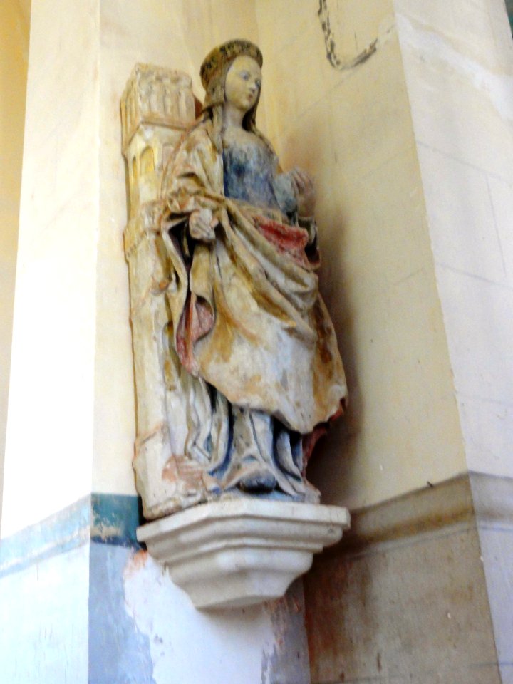Cleuville (Seine-Mar.) église Saint-Léger, statue (04) une Sainte