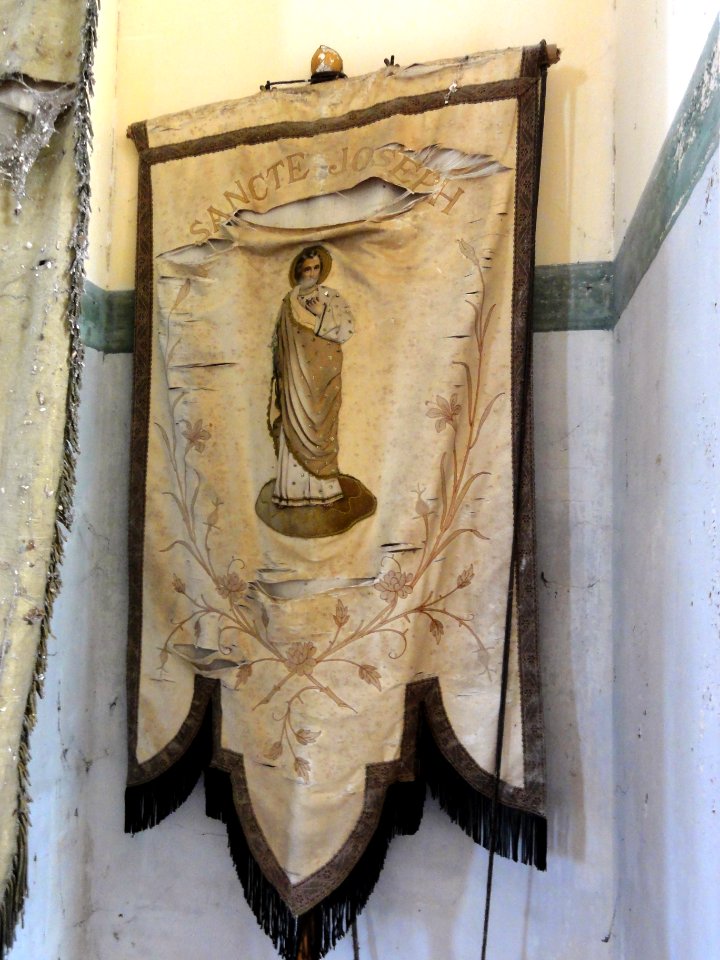 Cleuville (Seine-Mar.) église Saint-Léger, bannière de procession 01