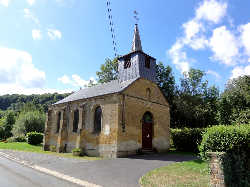 Clavy-Warby (Ardennes) église de Warby, façade