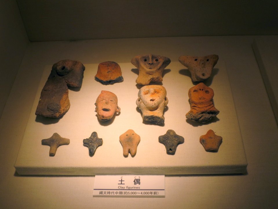 Clay figurines, Jomon Museum at Sannai Maruyama
