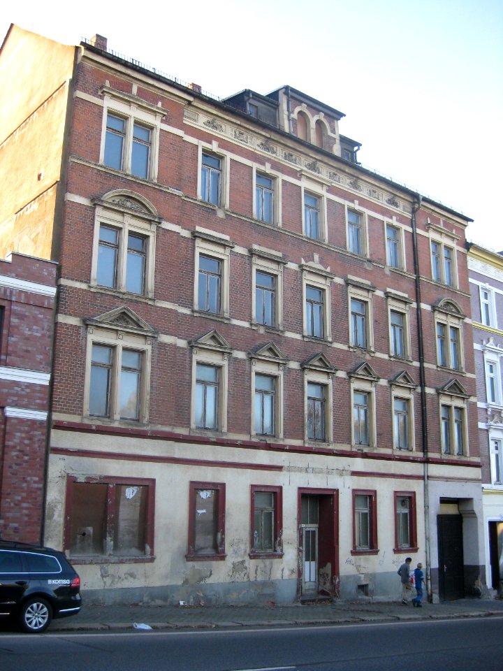 Clausstraße 64