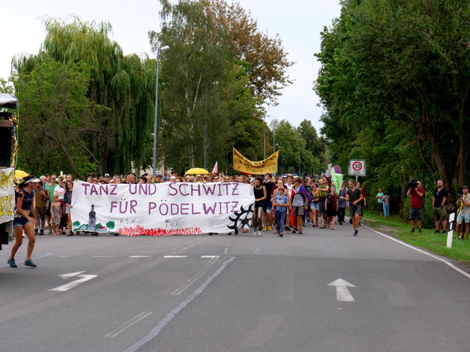 Climate Camp Pödelwitz 2019 Dance-Demonstration 57
