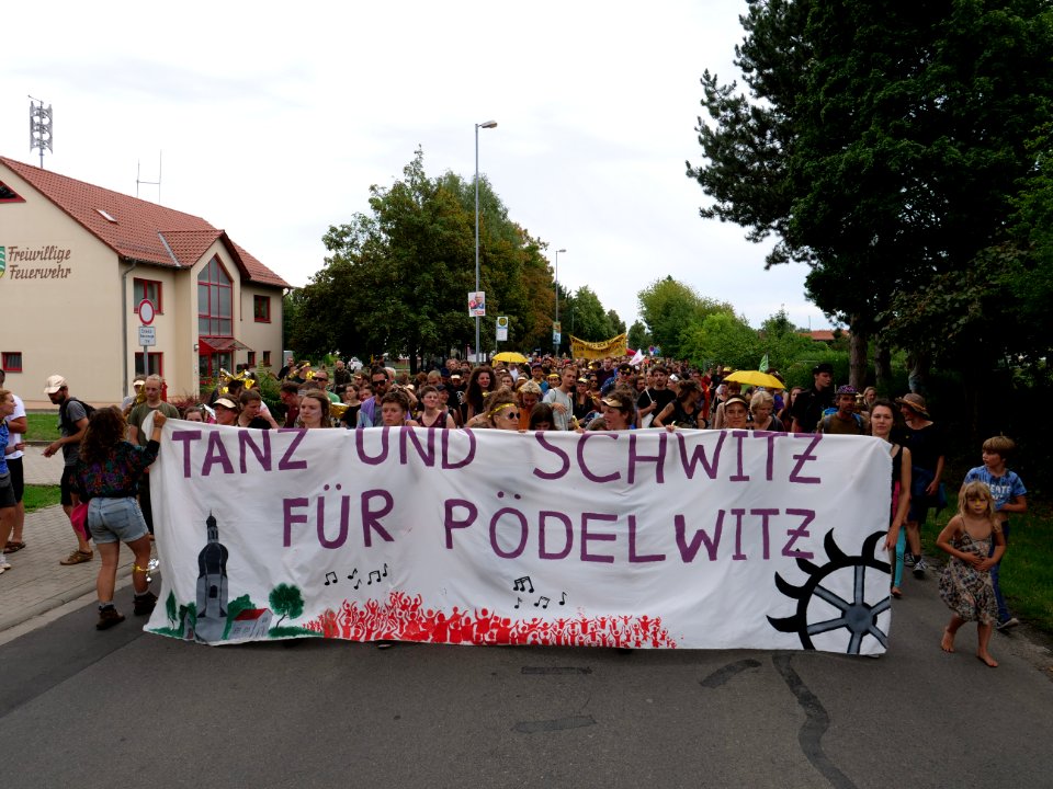 Climate Camp Pödelwitz 2019 Dance-Demonstration 53