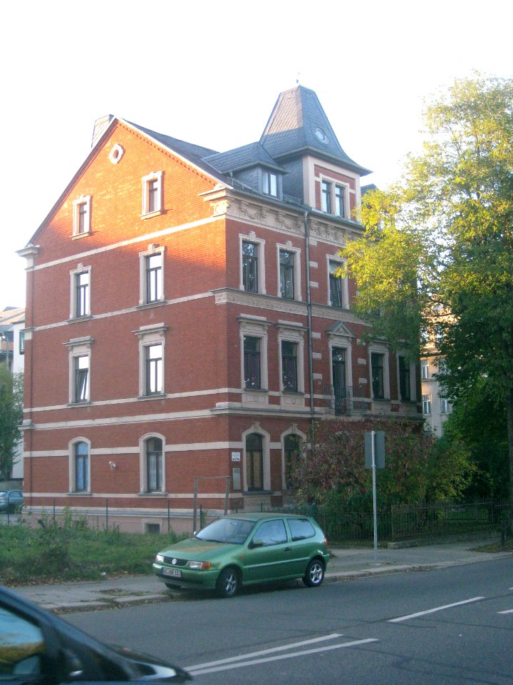 Clausstraße 22