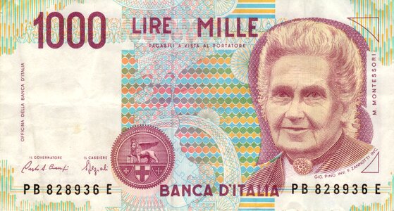 Lire paper money currency