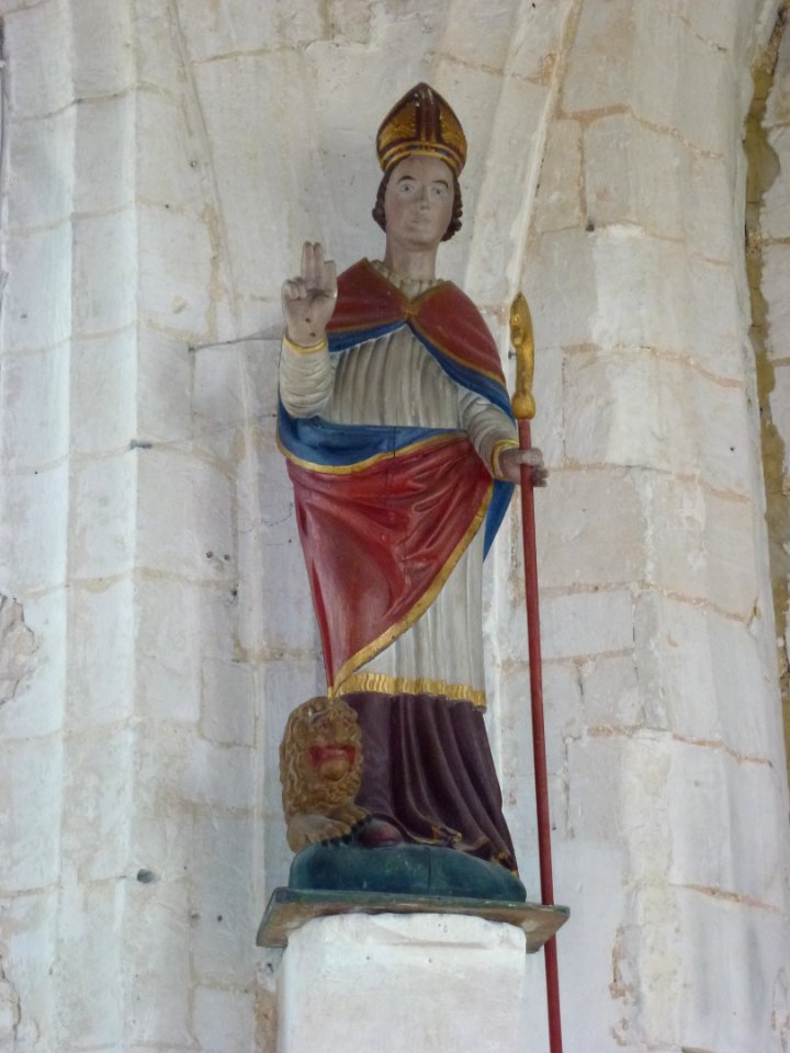 Clerques (Pas-de-Calais) église, statue 05