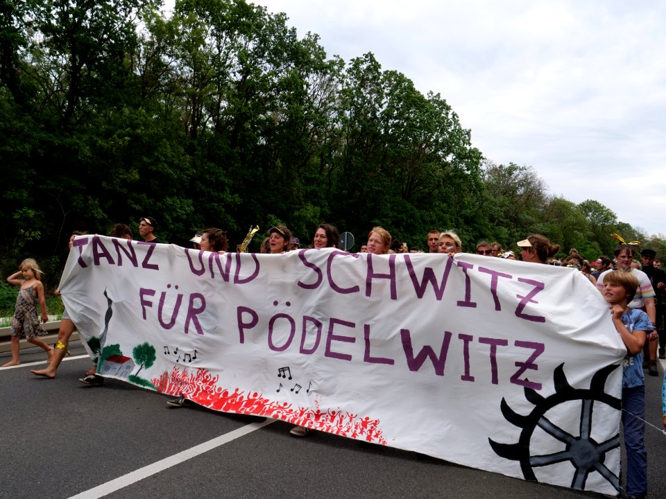 Climate Camp Pödelwitz 2019 Dance-Demonstration 89